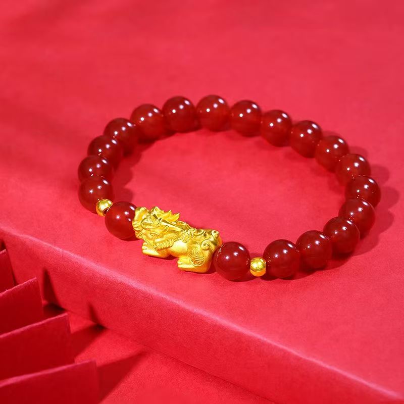 Piuxiu with agate bracelet(getting richer vibe)